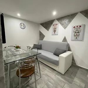 Appartamento House Soleil, Aeroporto di Catania Fontana Rossa